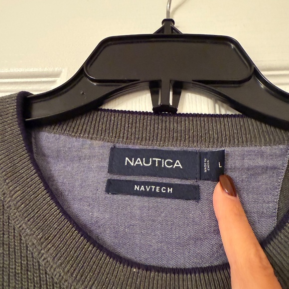 Nautica Men’s Green Crewneck Sweater - Picture 3 of 6
